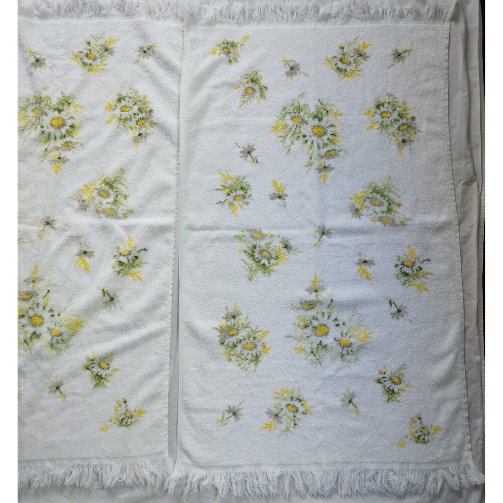 2 Vintage Bath Towel White With Yellow Flowers MCM Fringe Cottagecore USA - Picture 4 of 16